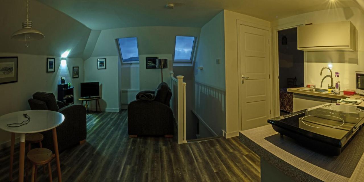 The Walk-Up Appartement Portree Buitenkant foto