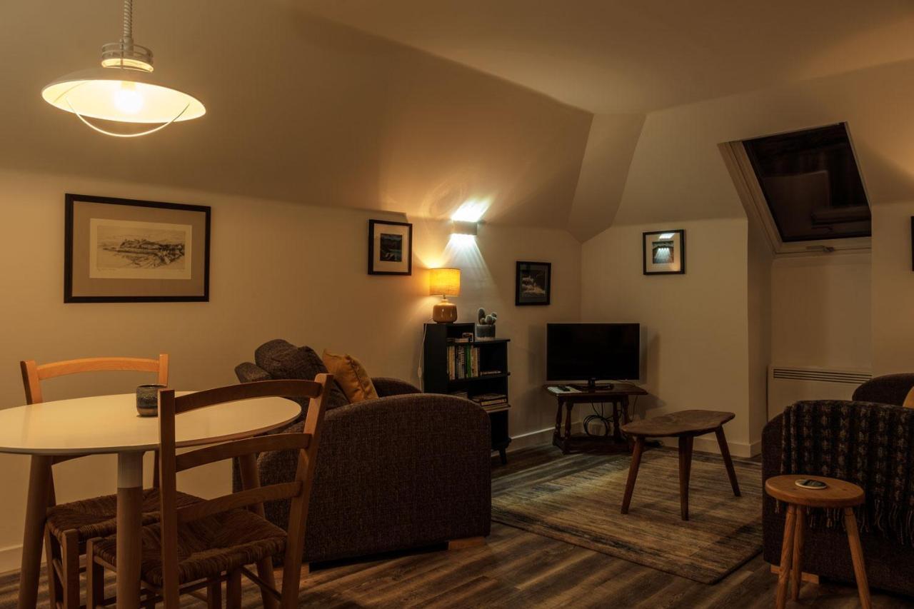 The Walk-Up Appartement Portree Buitenkant foto